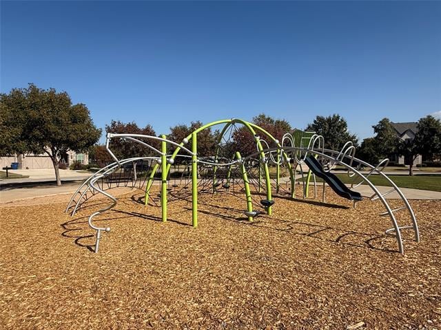 Building Photo - 816 Sandbox Dr