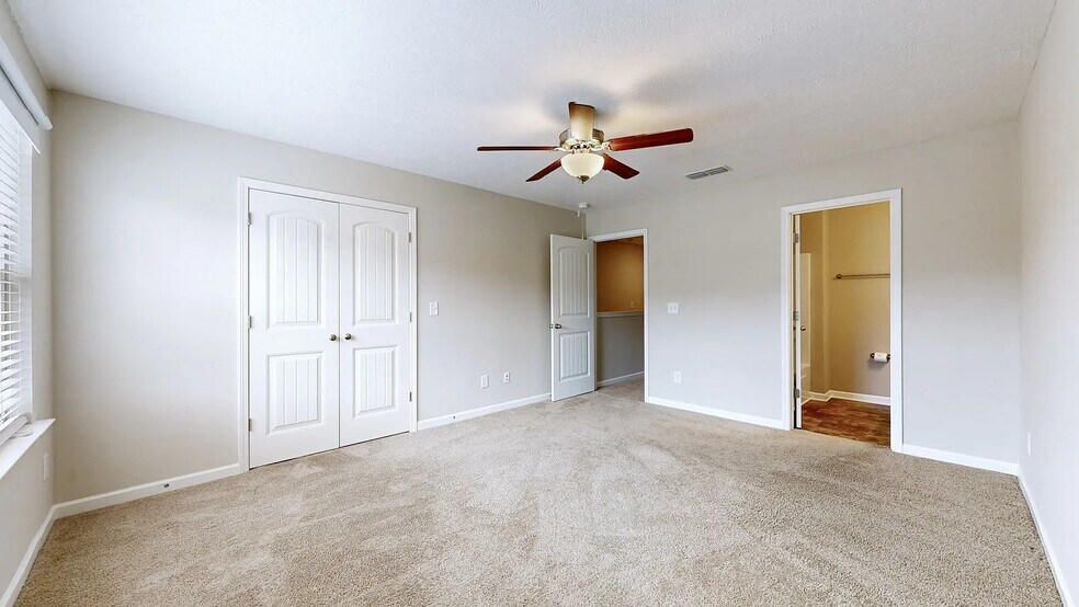 Building Photo - 4110 Saddlecreek Way