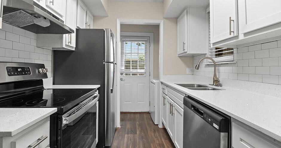 Primary Photo - The Gallery Apartment Homes