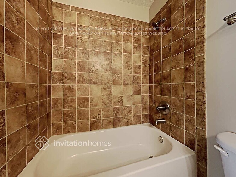 Building Photo - 3952 Butterfield Dr NW