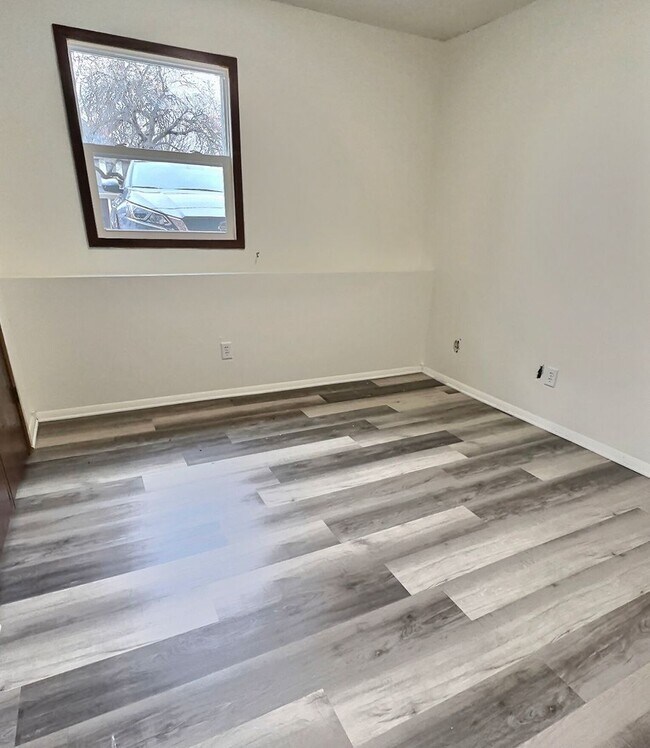 Building Photo - 822 Fremont