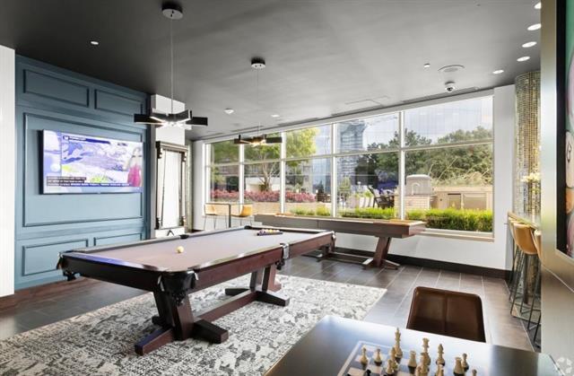 Building Photo - 1700 Cedar Springs Rd