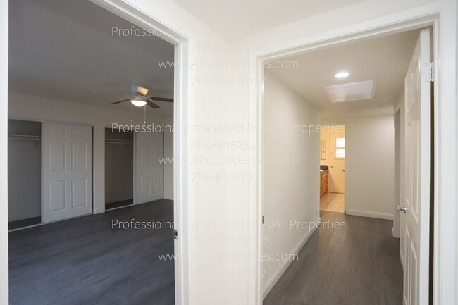 Building Photo - 17679 San Vicente St