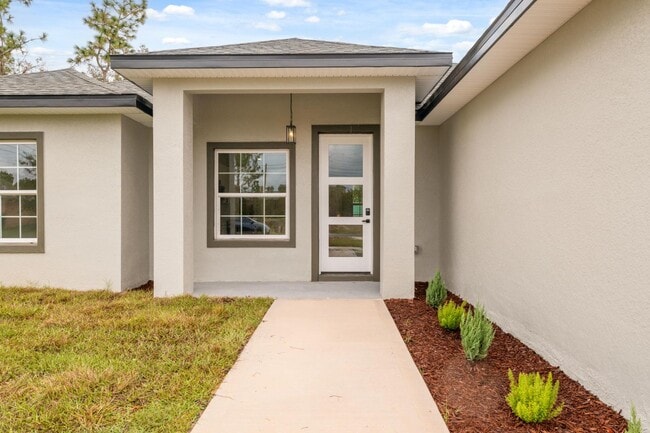 Building Photo - 6067 SW 155th St Rd
