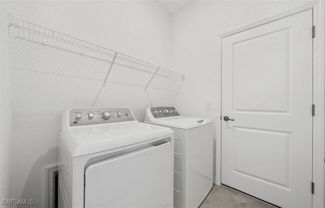 Building Photo - 15059 Palamos Cir