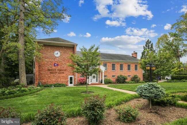 Building Photo - 8803 Black Alder Dr