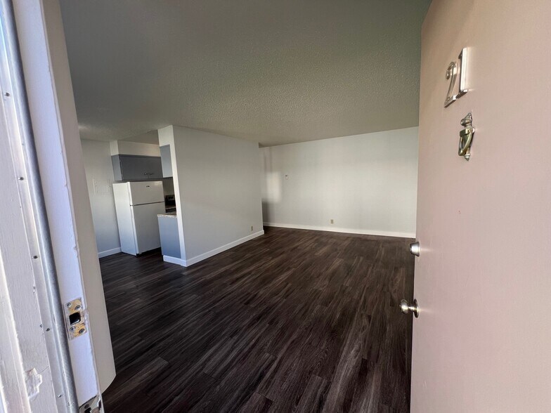 Building Photo - 2383 Arden Wy