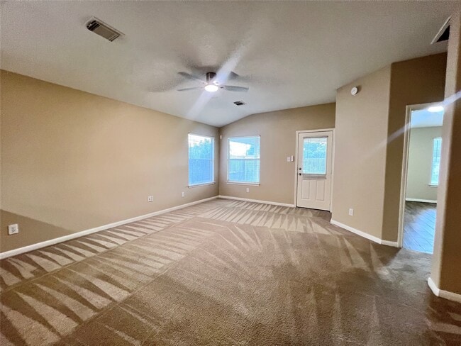 Building Photo - 11750 Pinemeade Ln