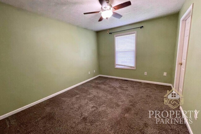 Building Photo - 2842 Highland Pl