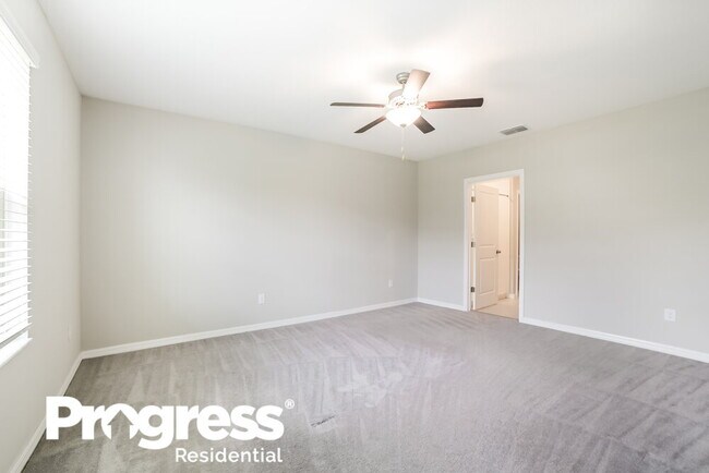 Building Photo - 2190 Jungle Dr