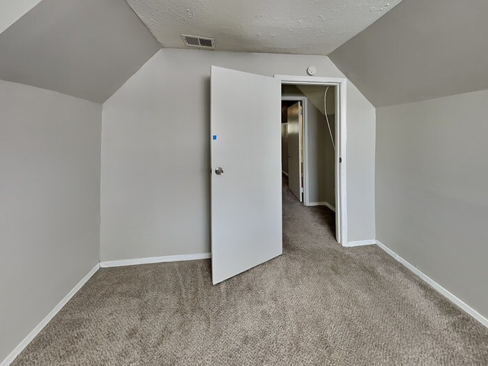 Building Photo - 7090 Winkfield Pl
