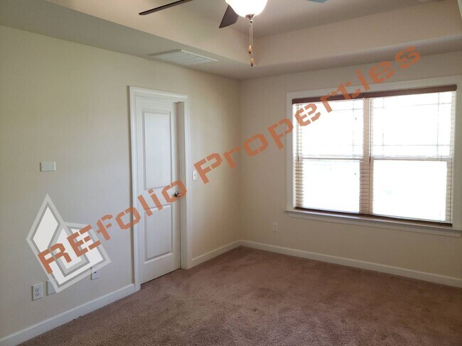 Building Photo - 2454 Pecan Ridge Way