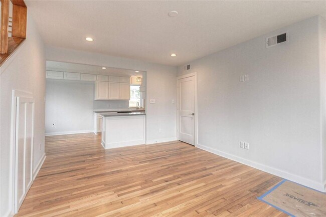 Building Photo - 1822 25th St