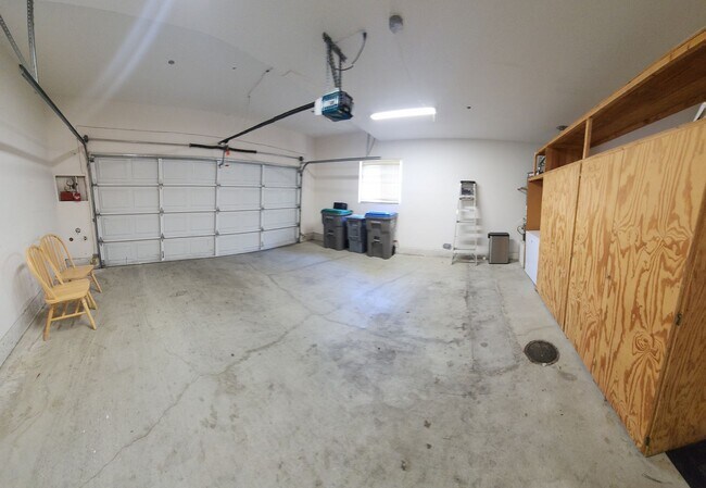 Building Photo - Fantastic home in the Arbors!