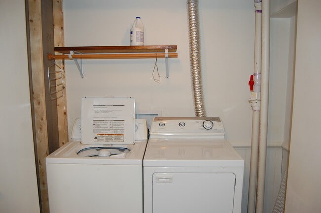 Building Photo - 4509 Brooklawn Cir