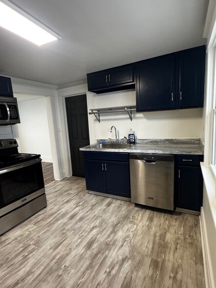 Building Photo - 4034 Bailey Ave