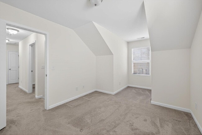 Building Photo - 3625 Tule Spring St