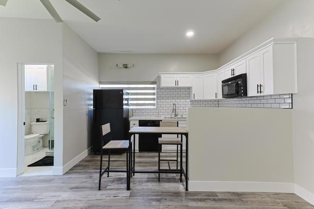 Building Photo - 142 L St