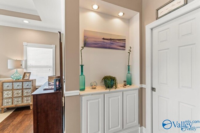 Building Photo - 5522 Cedar Mill Dr