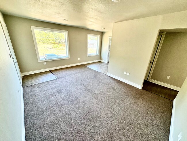 Building Photo - Affordable, Quiet Apartment Living in the ...