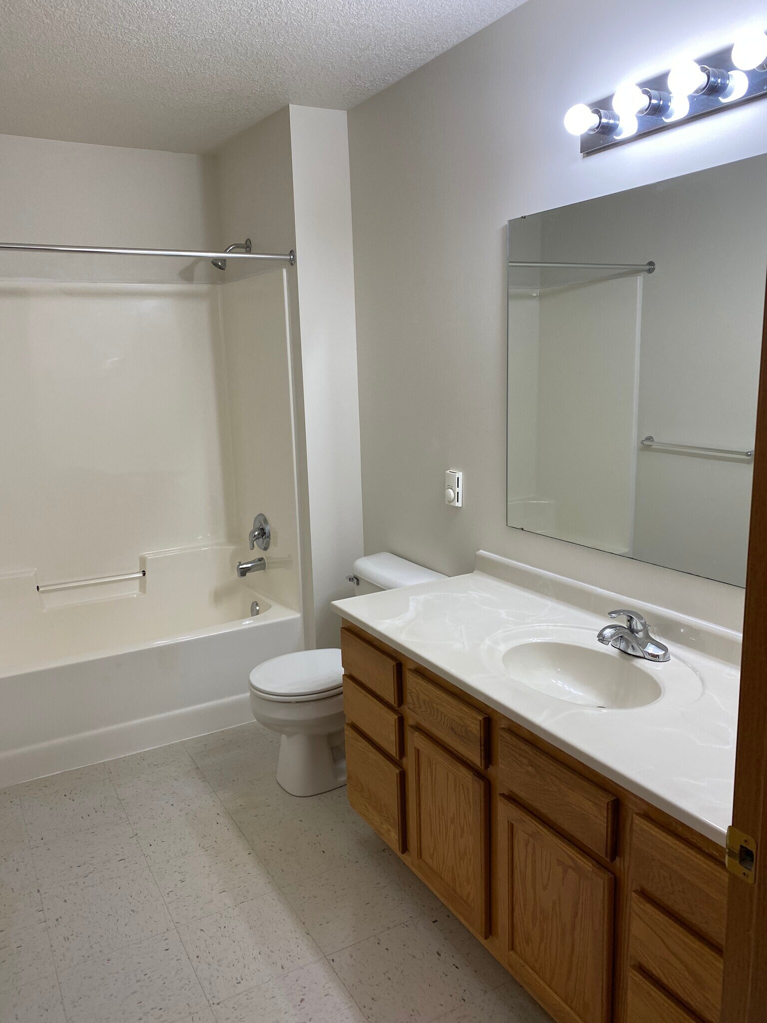 Bathroom - 508 Smith Ave