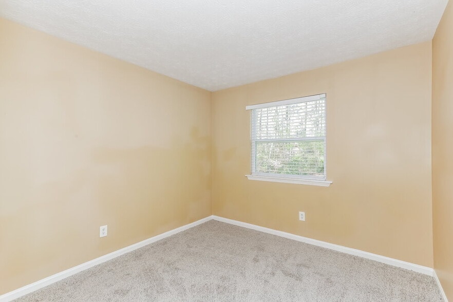 Building Photo - 6761 Timbers E Dr