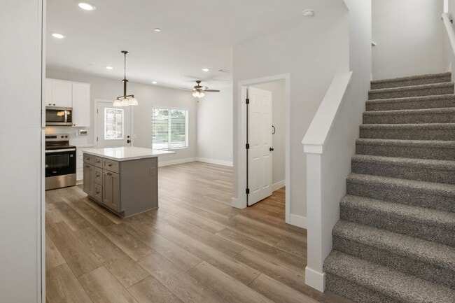 Building Photo - BRAND NEW HOME
