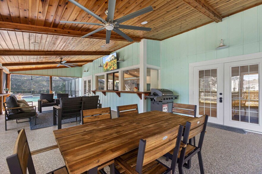 Building Photo - 366 34th Ct SW