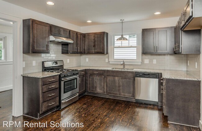Building Photo - 3 br, 2 bath House - 310 Tanksley Avenue