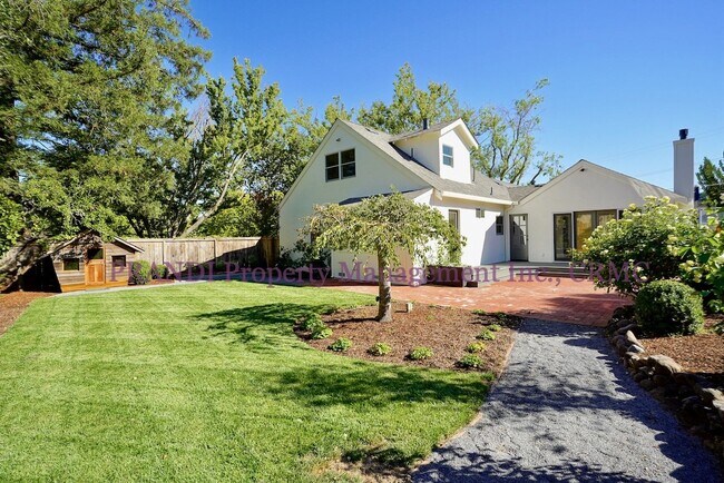 Building Photo - Marinwood Gem, Fully Renovated, Stylish an...