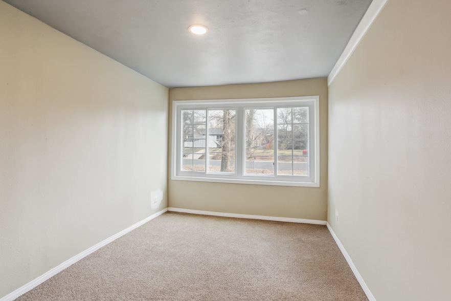 Building Photo - 2625 Newport St