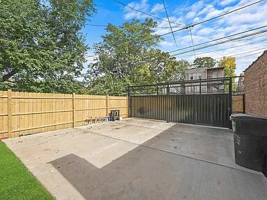 2 large SUV parking pad - 1019 N Springfield Ave