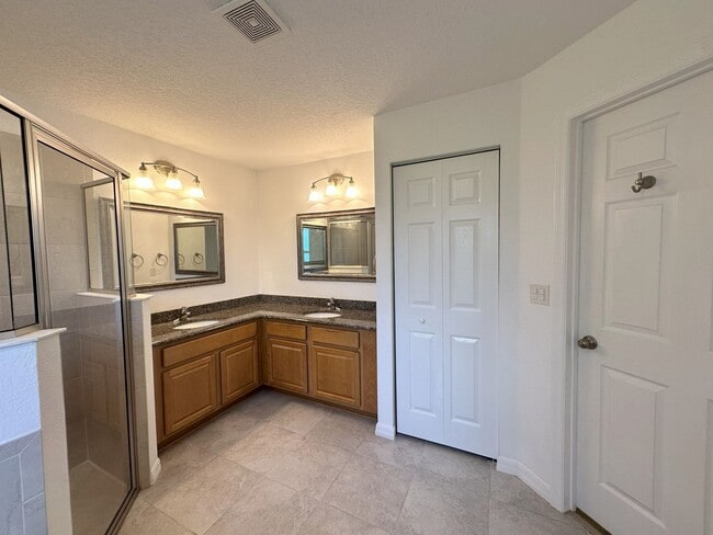 Building Photo - Move-In Ready Rental with Stylish Updates!