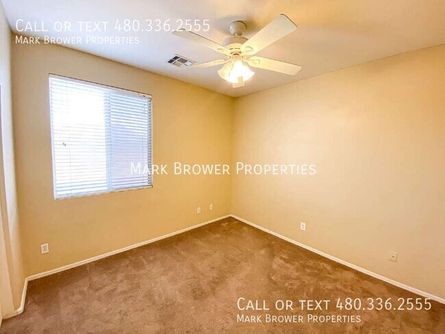 Building Photo - 3242 S Moccasin Trail