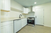 Building Photo - BEAUTIFULLY RENOVATED RENTAL HOME | PRIME ...