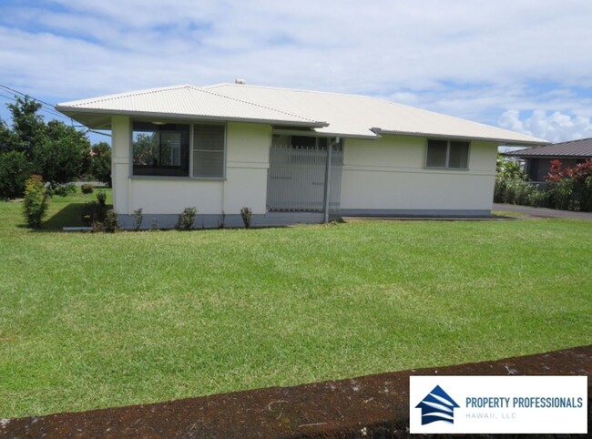 Primary Photo - Vintage home & great location in Hilo