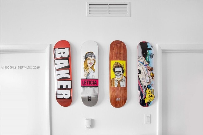 Building Photo - 90 SW 3rd St