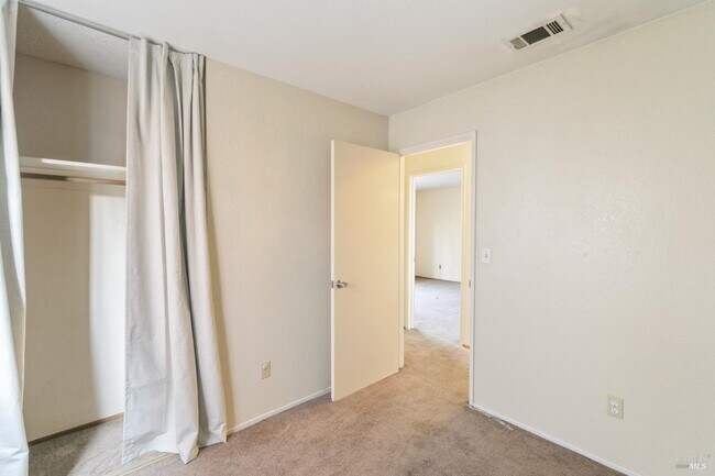 Building Photo - 2728 Almondwood Way