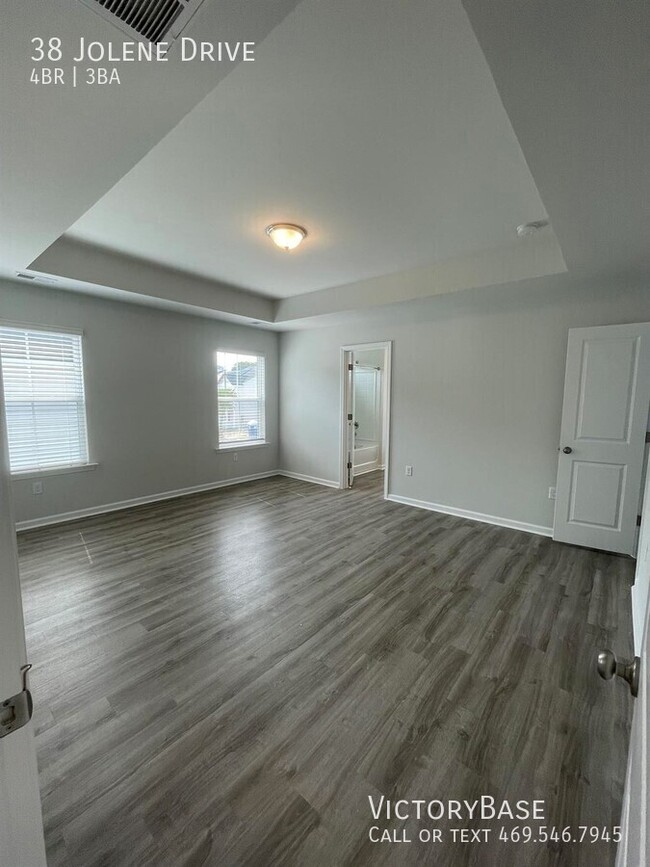 Building Photo - 38 Jolene Dr