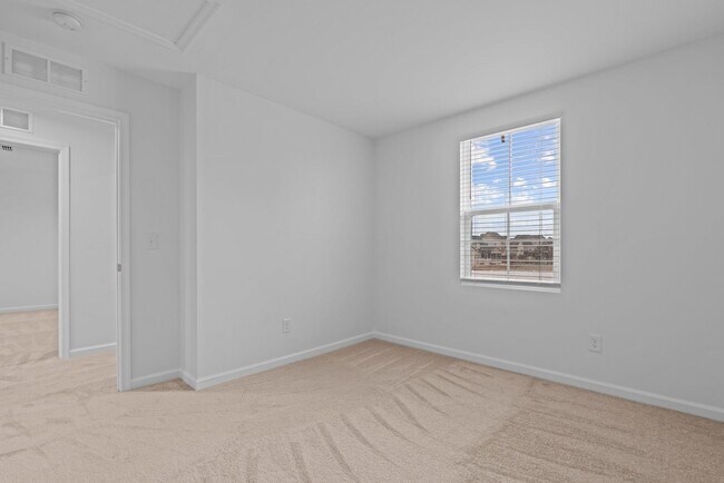 Building Photo - SHOWINGS CURRENTLY UNAVAILABLE!!!