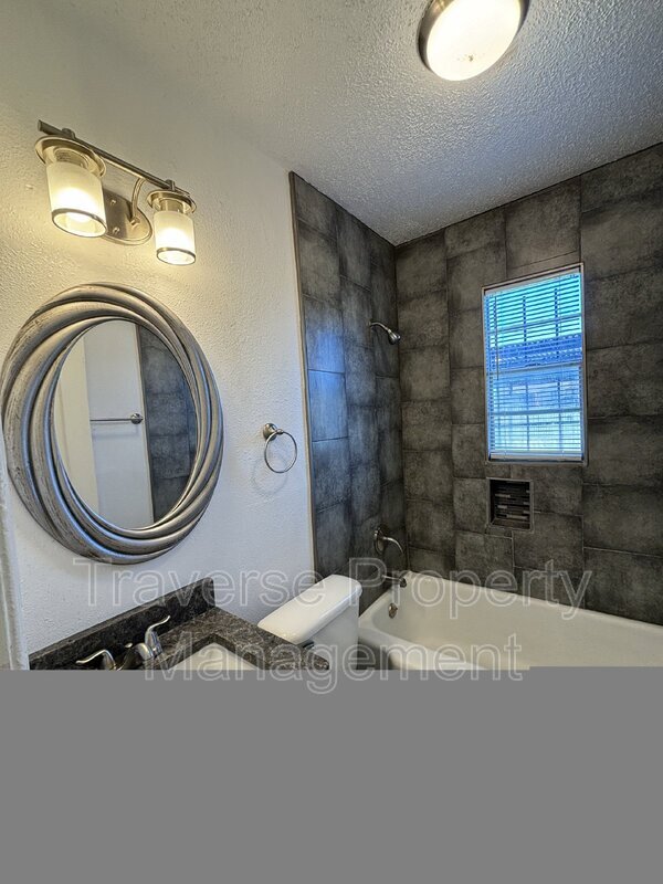 Building Photo - 2645 Canberra Ct