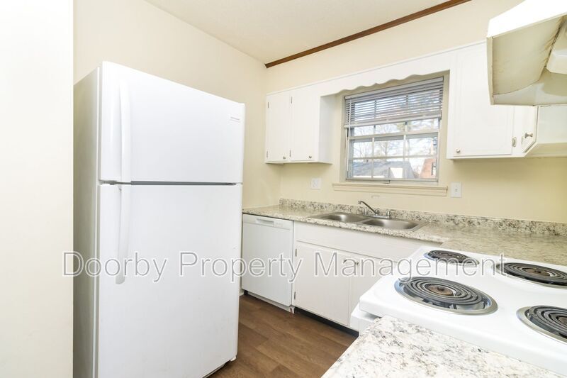 Building Photo - 5206 Sunbeam Ave