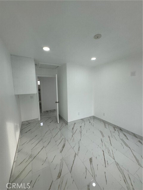 Building Photo - 3536 W 108th St