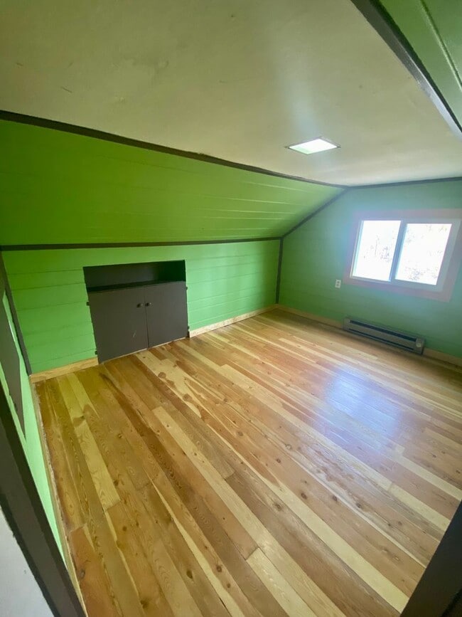 Building Photo - Whitefish River unfurnished 2 bedroom home!