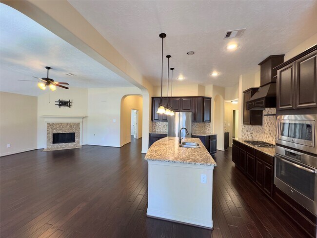 Building Photo - 179 Hearthshire Cir