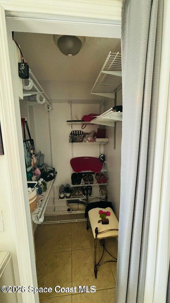 Building Photo - 815 Tyrol Ave NW