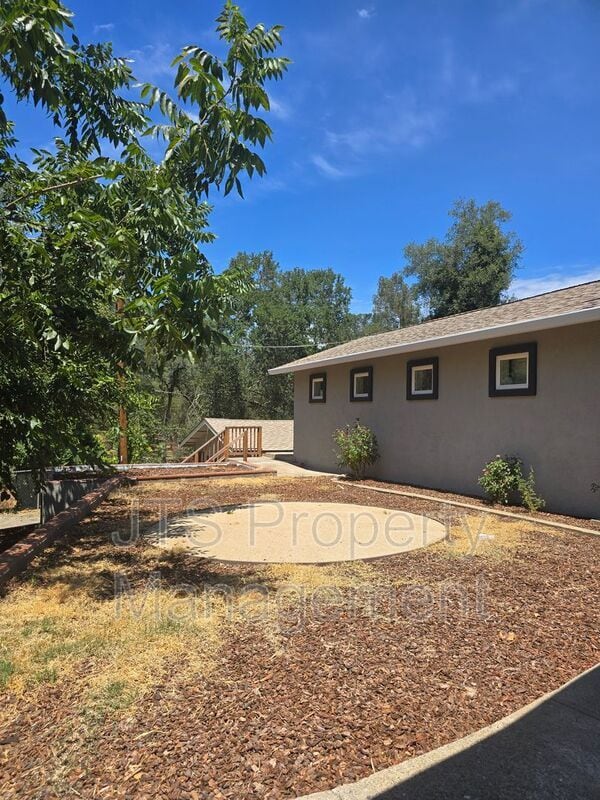 Building Photo - 9421 Fair Oaks Blvd