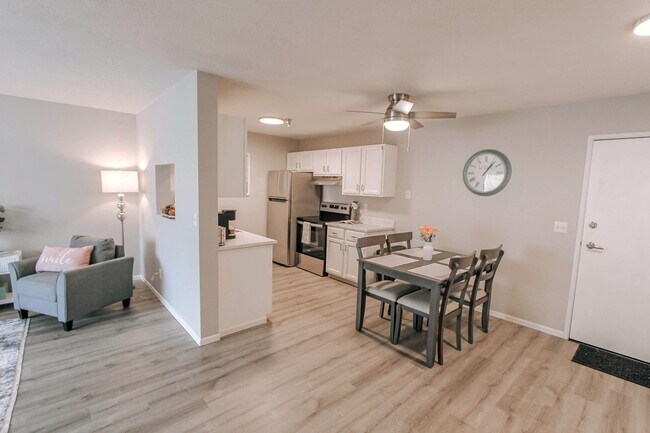 Building Photo - Welcome Home to Lincoln Woods: Modern Livi...