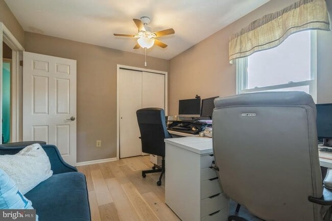 Building Photo - 104 Apley Dr