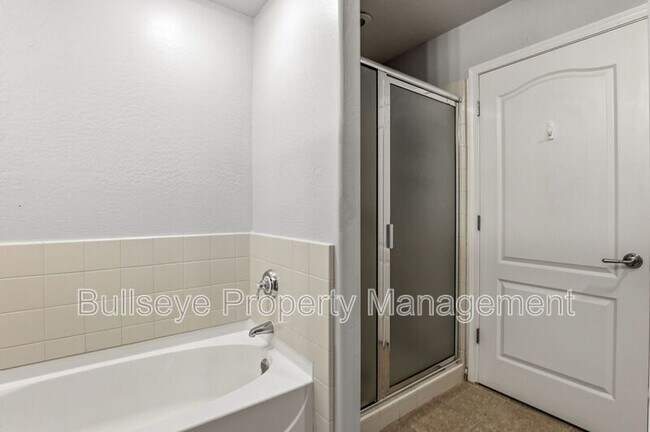 Building Photo - 2302 N Central Ave